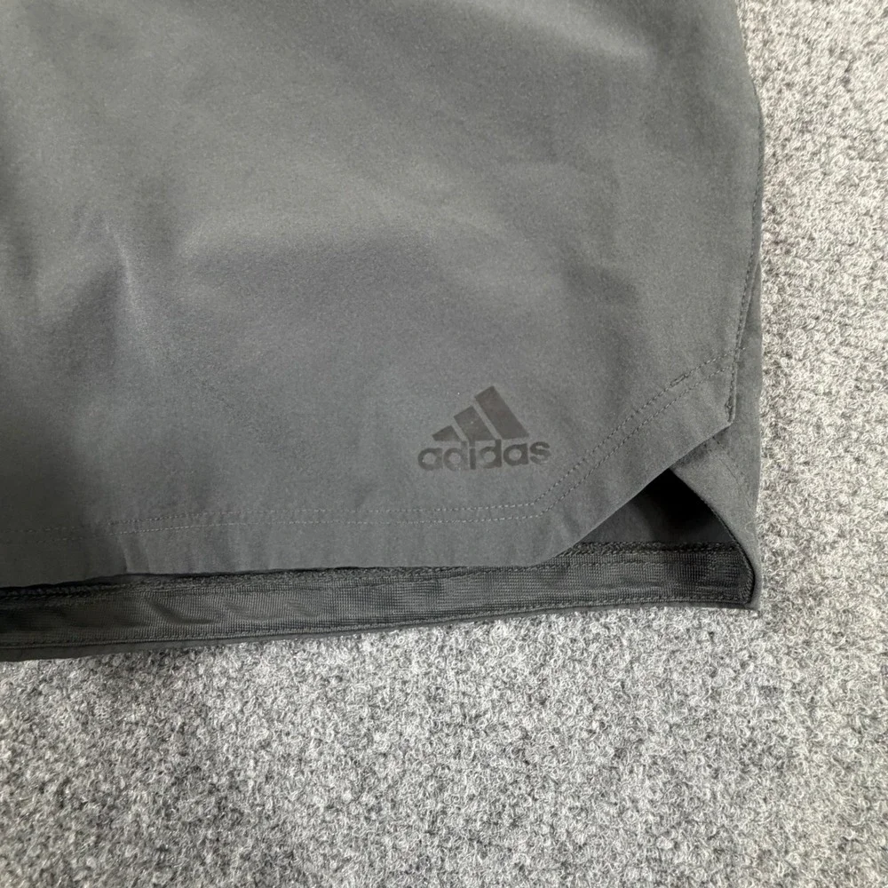 Adidas Mens Athletic Shorts Gray Elastic Waist Drawstring Pockets Size Large